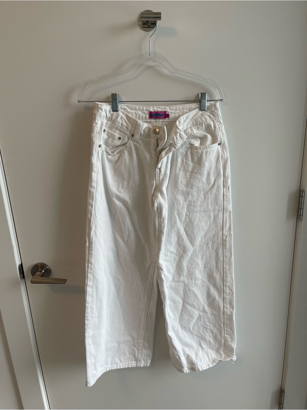 Edikted White Cropped Jeans